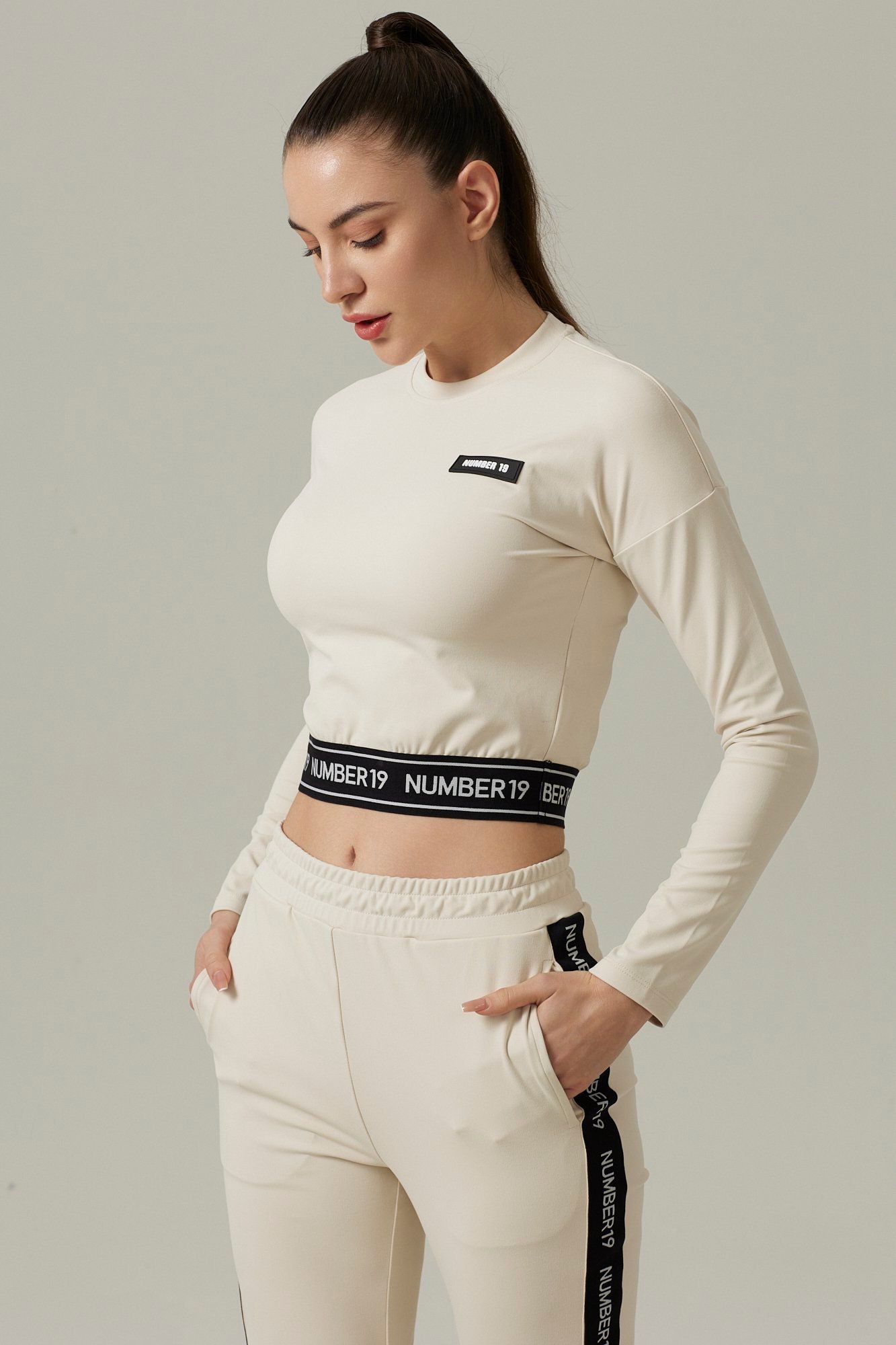 Ensemble sweat court et pantalon taille haute – Image 19