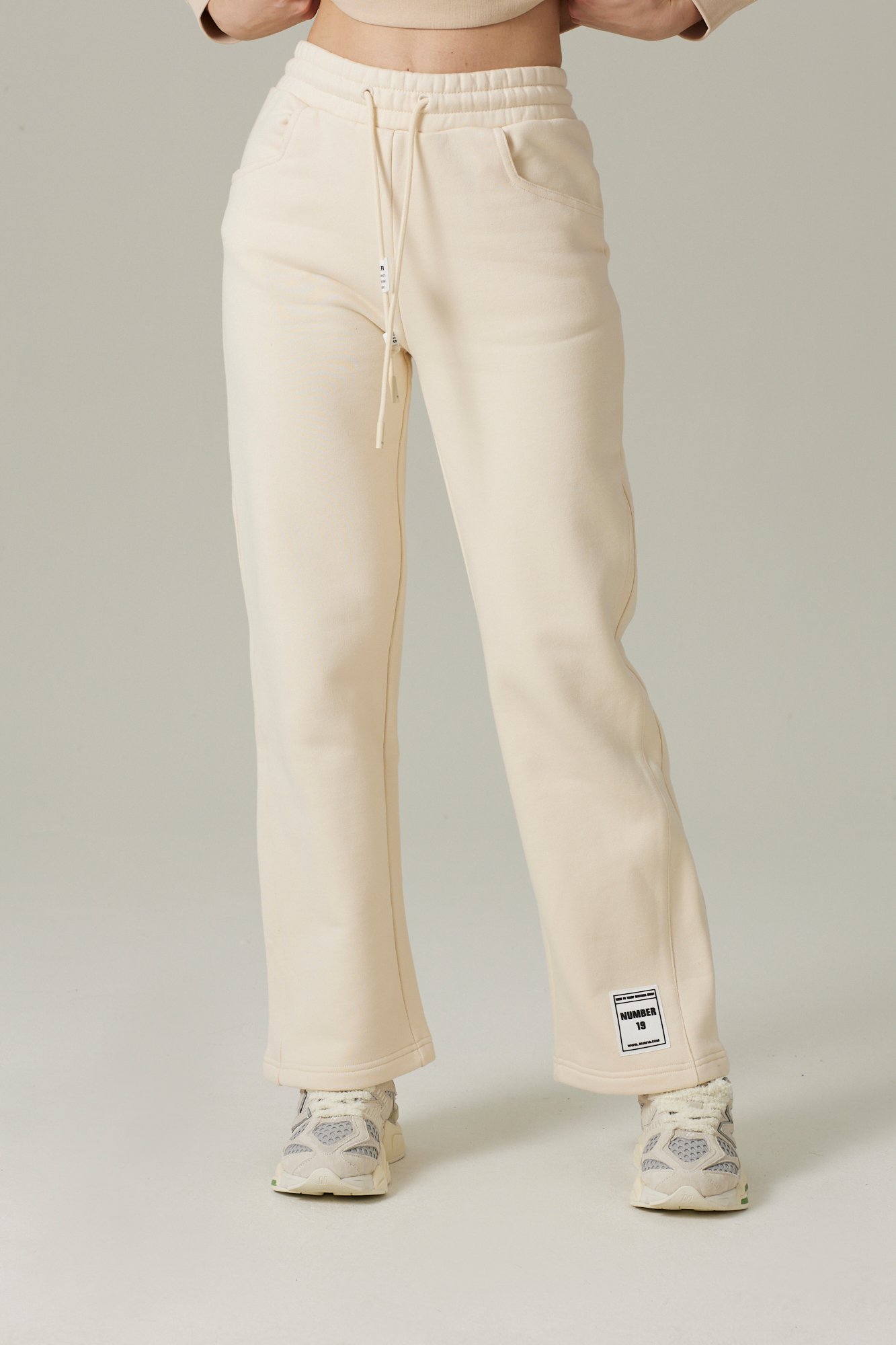 Ensemble Pull oversized à col montant uni et Pantalon droit – Image 9