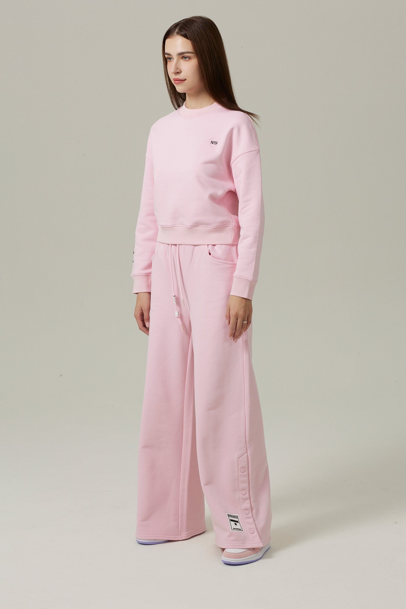 Ensemble Sweat col rond uni et Pantalon boutton