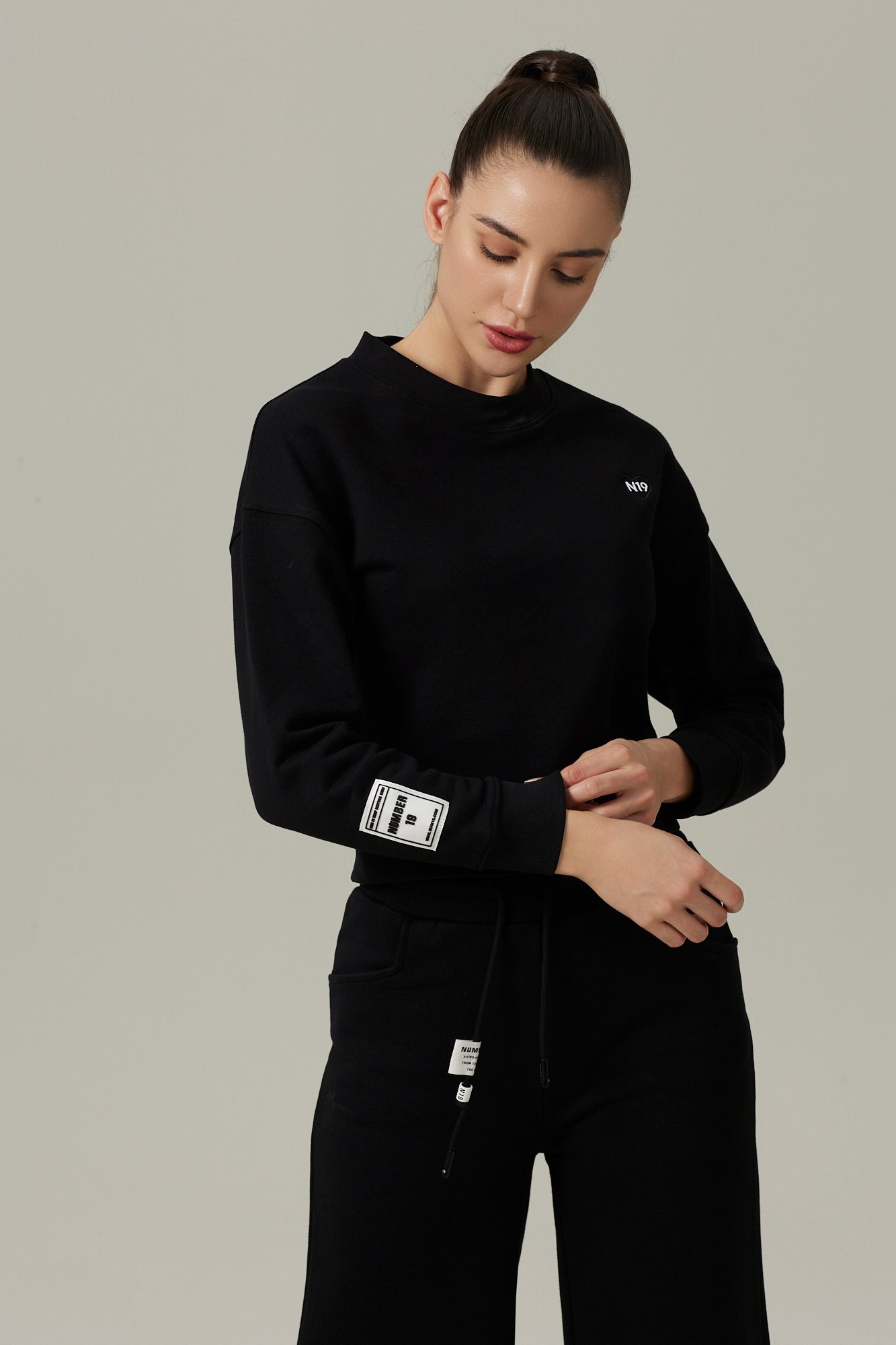 Ensemble Sweat col rond uni et Pantalon boutton – Image 8