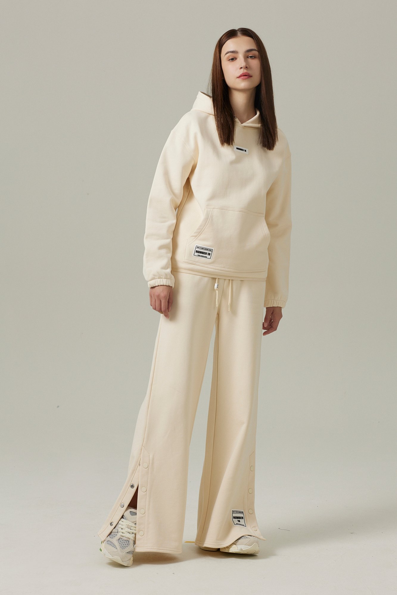 Ensemble Sweat à capuche basique et Pantalon button – Image 4