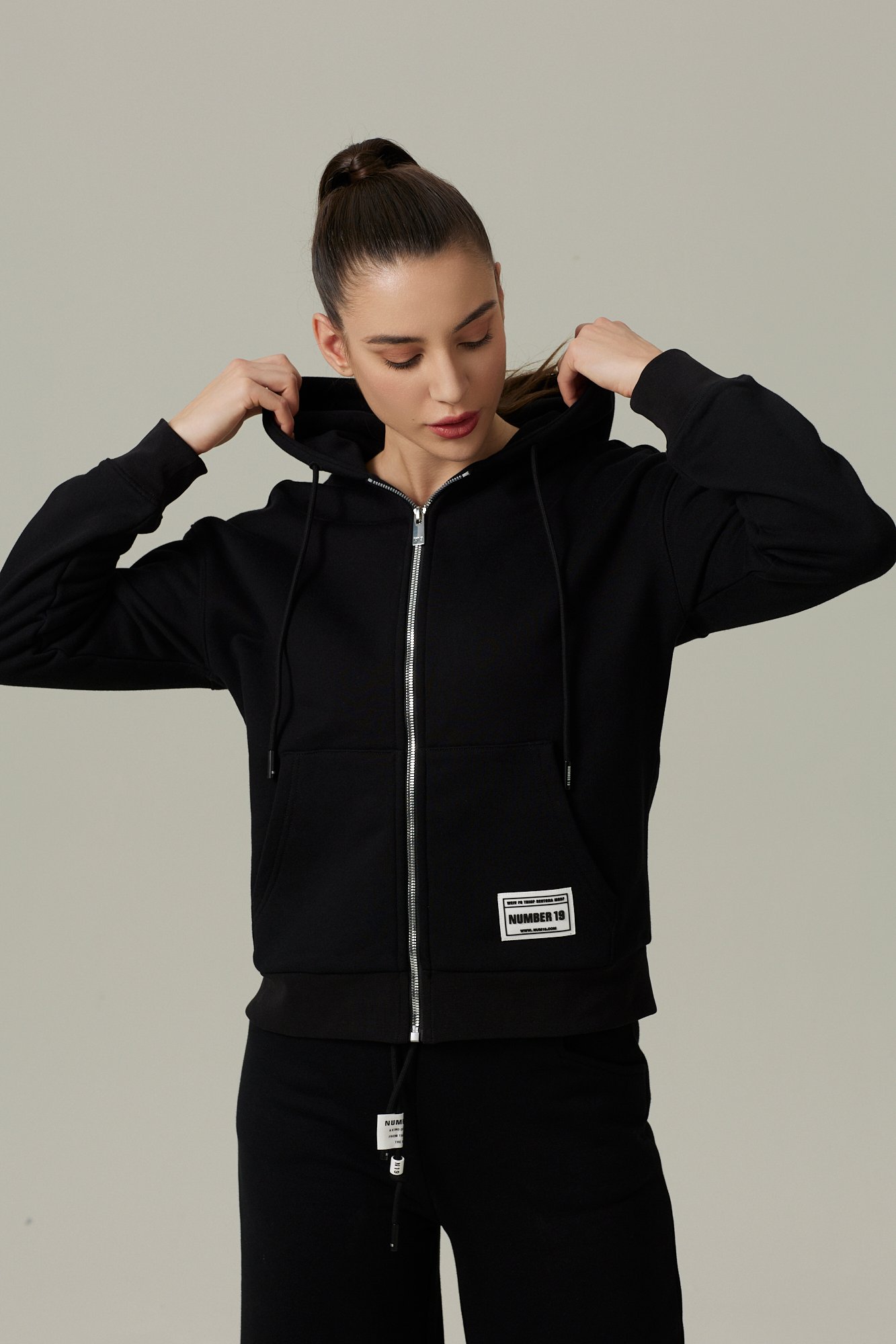 Ensemble Sweat à capuche zippé et Pantalon button – Image 5