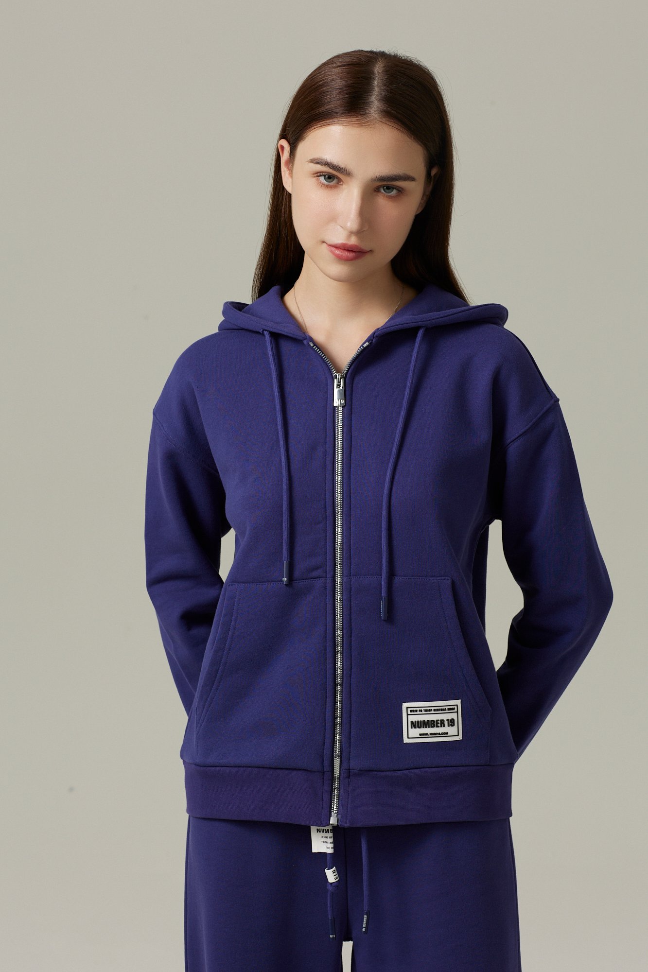 Ensemble Sweat à capuche zippé et Pantalon button – Image 11